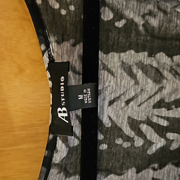 ABstudio top - Picture 3 of 4